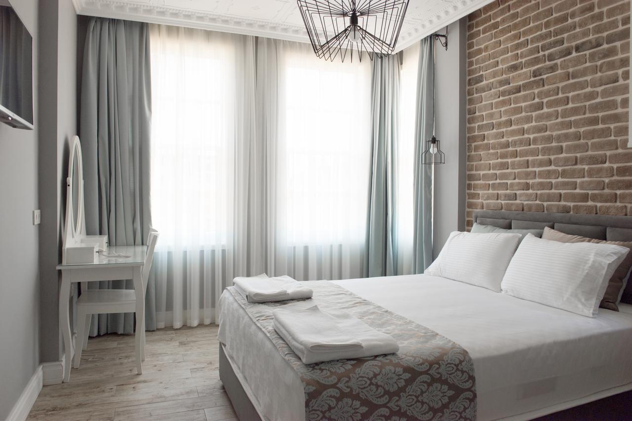 Luna Hotel Kaleici Antalya Bagian luar foto
