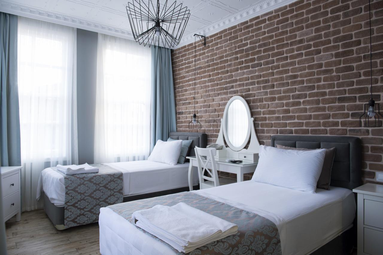 Luna Hotel Kaleici Antalya Bagian luar foto