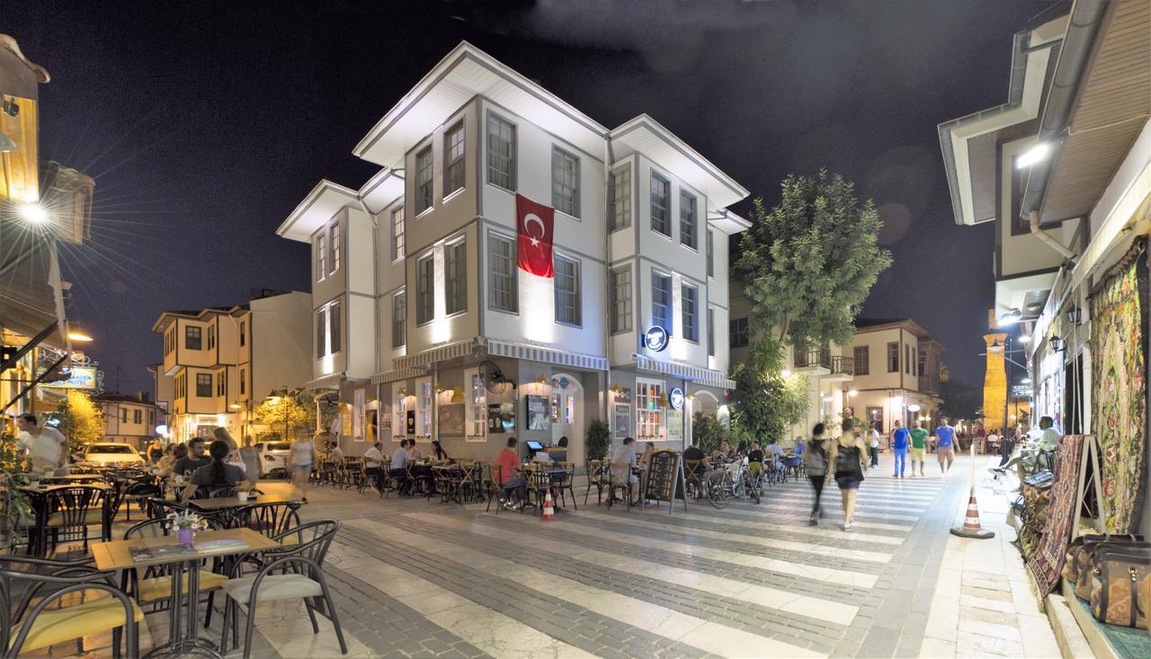 Luna Hotel Kaleici Antalya Bagian luar foto